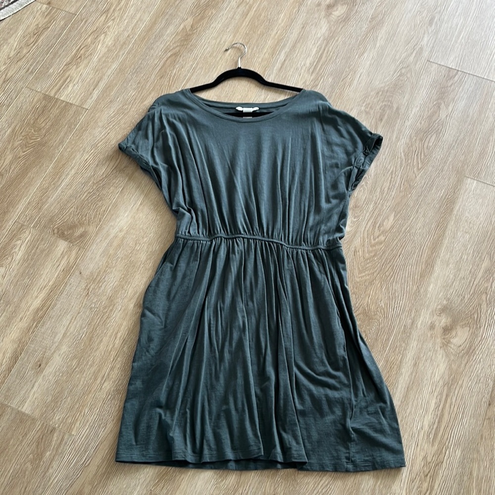 H&M Basics T-Shirt Dress Moss Green